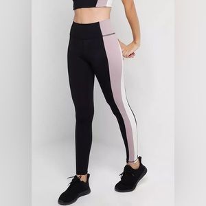 Hollister Gilly Hicks‎ Go Energize leggings size M